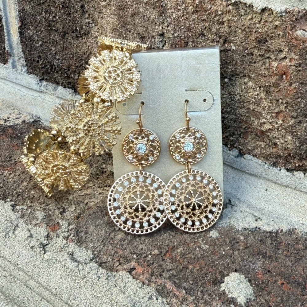 NWT MATTE GOLD FILIGREE DANGLE EARRINGS AND BRACELET